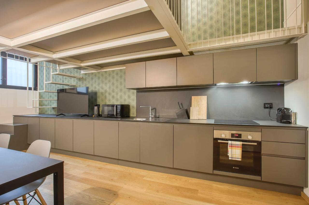 Modern Loft In Porta Venezia - Hosted By Sweetstay ミラノ エクステリア 写真