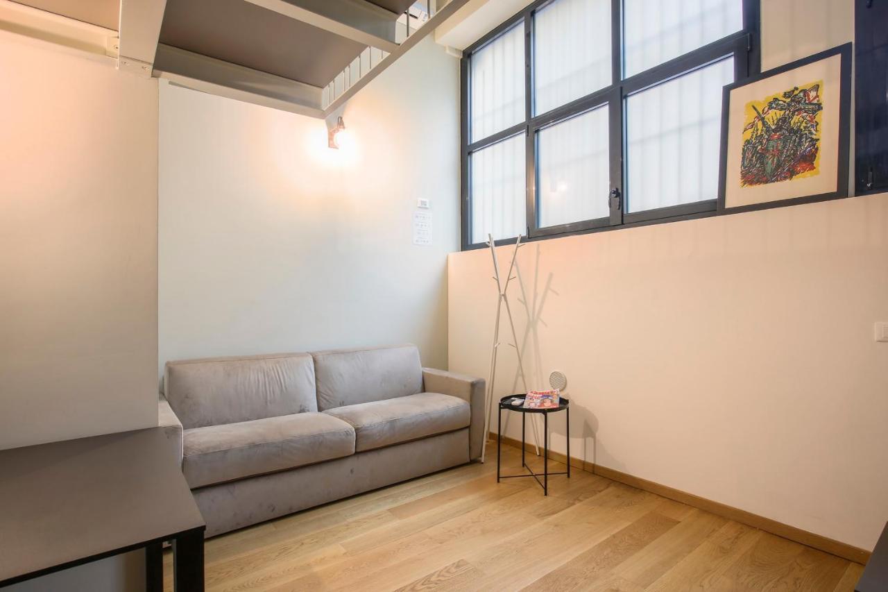 Modern Loft In Porta Venezia - Hosted By Sweetstay ミラノ エクステリア 写真