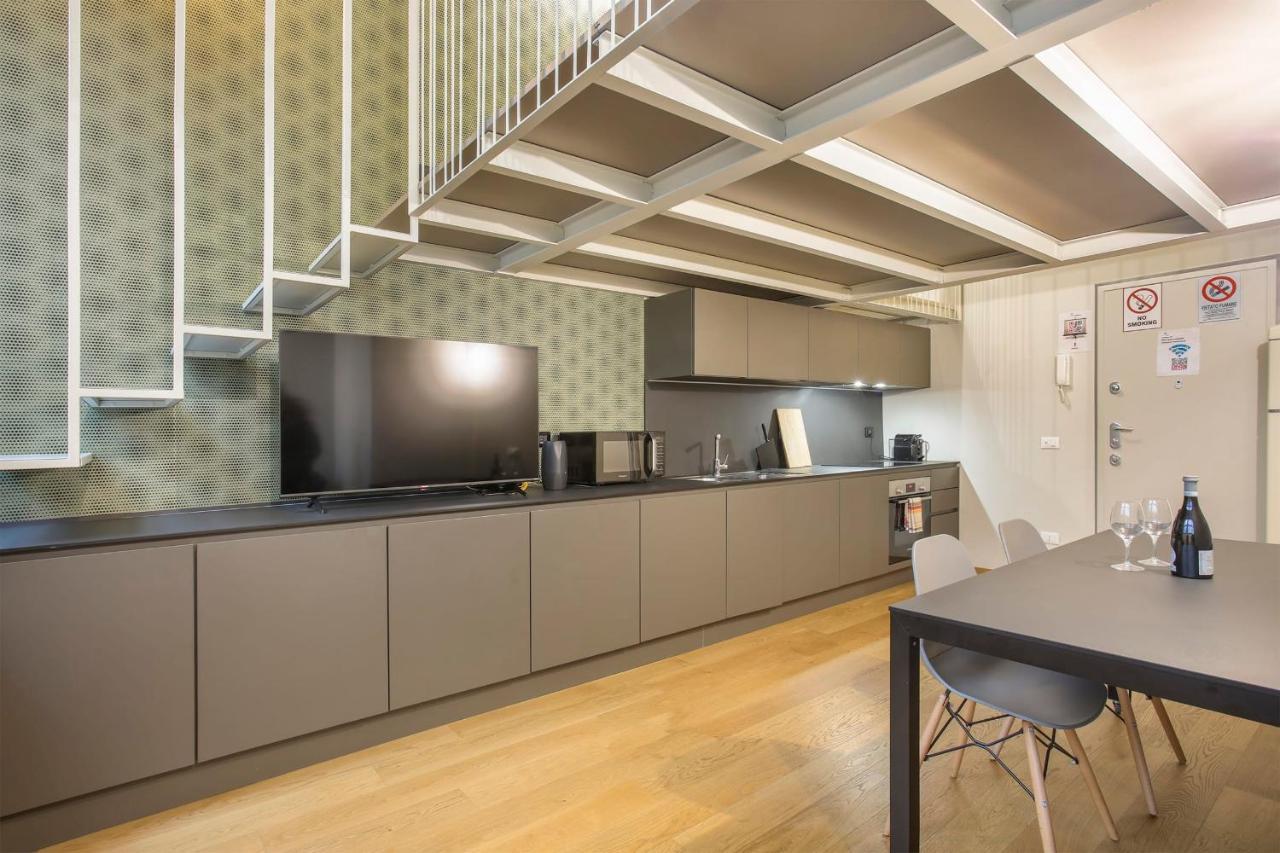 Modern Loft In Porta Venezia - Hosted By Sweetstay ミラノ エクステリア 写真